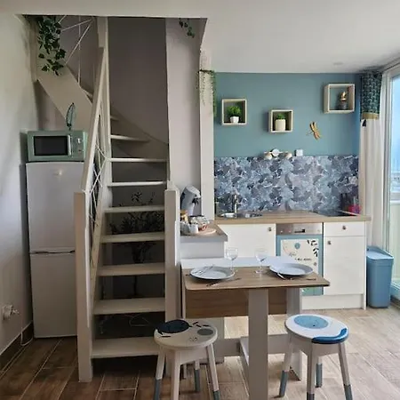 Duplex, Ambiance Nature Avec Vue Sur Les Bateaux * 格吕桑