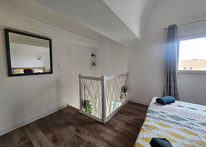 Duplex, Ambiance Nature Avec Vue Sur Les Bateaux * Груиссан
